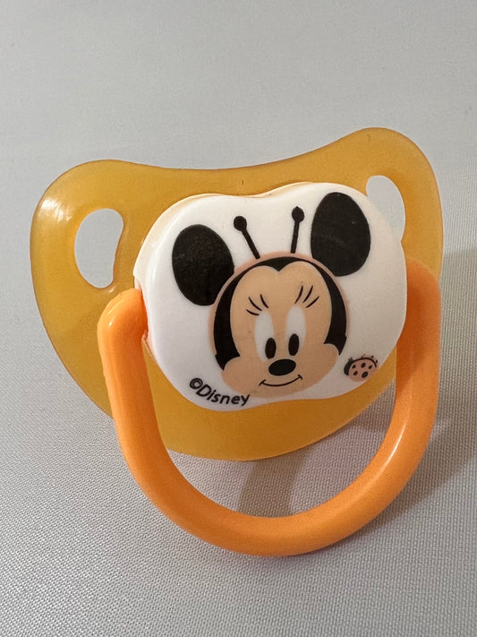 Minnie Mouse with Orrange Shield