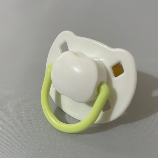 lime and white Spanish style dummy