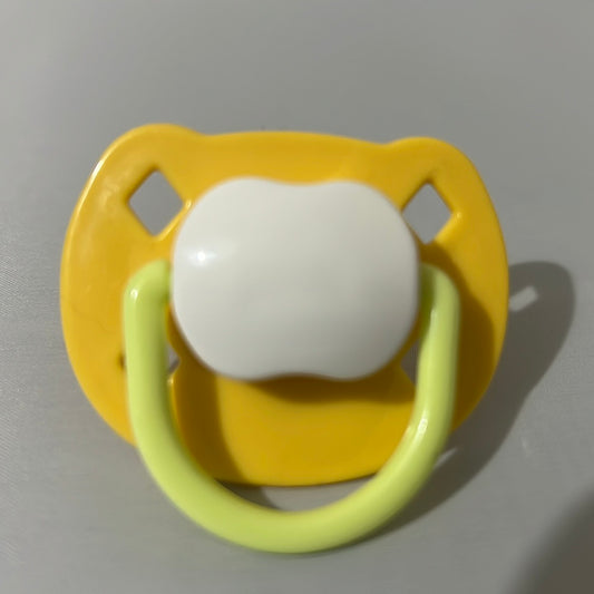 yellow & white Spanish style dummy